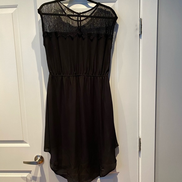 Freebird Lace Dress - Picture 2 of 4